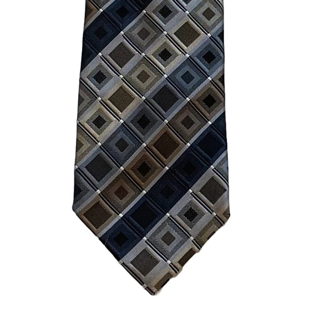 Kenneth Cole Silver, Gold, Black, Navy Silk Geometric Print Silk Tie 57"